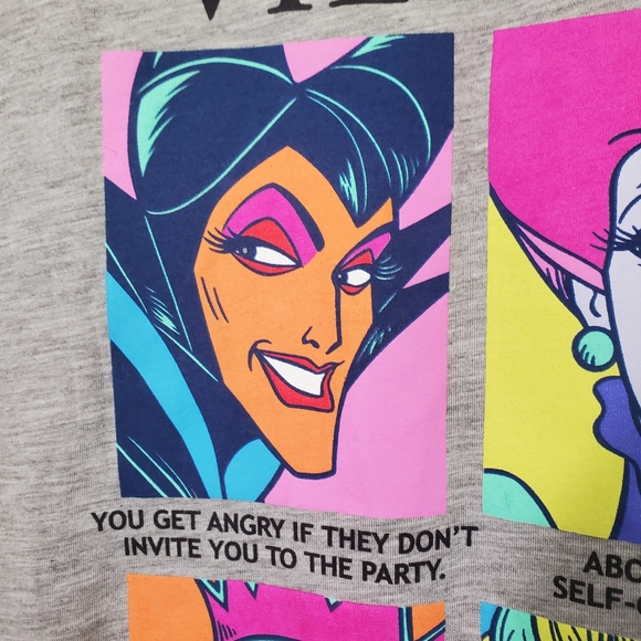 Disney Signs That You’re A Villain Gray Villains Graphic T-Shirt Size M (7-9) - Picture 3 of 10
